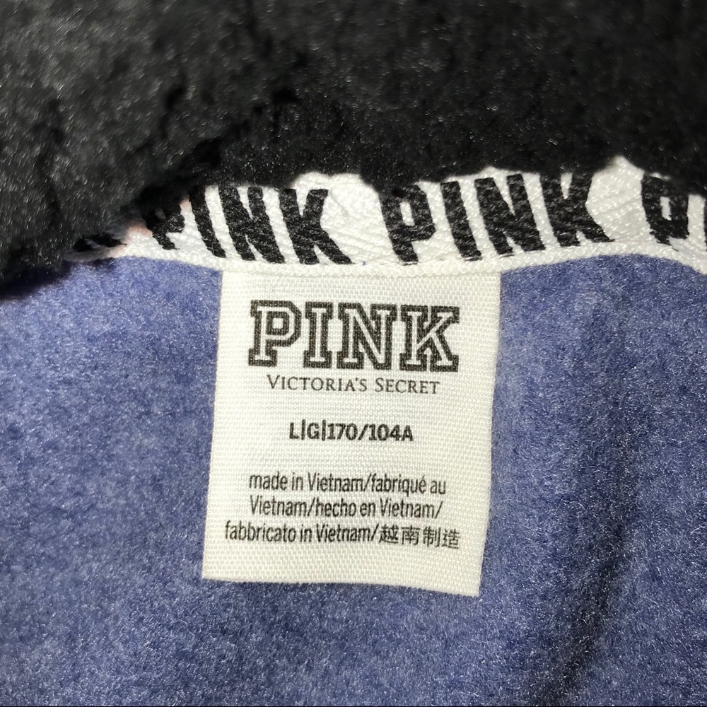 🚫SOLD🚫 VS PINK Camo Sherpa Funnel Neck Pullover - Picture 6 of 6